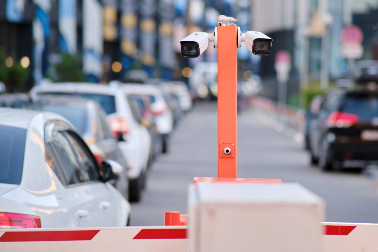 car dealership license plate surveillance cameras