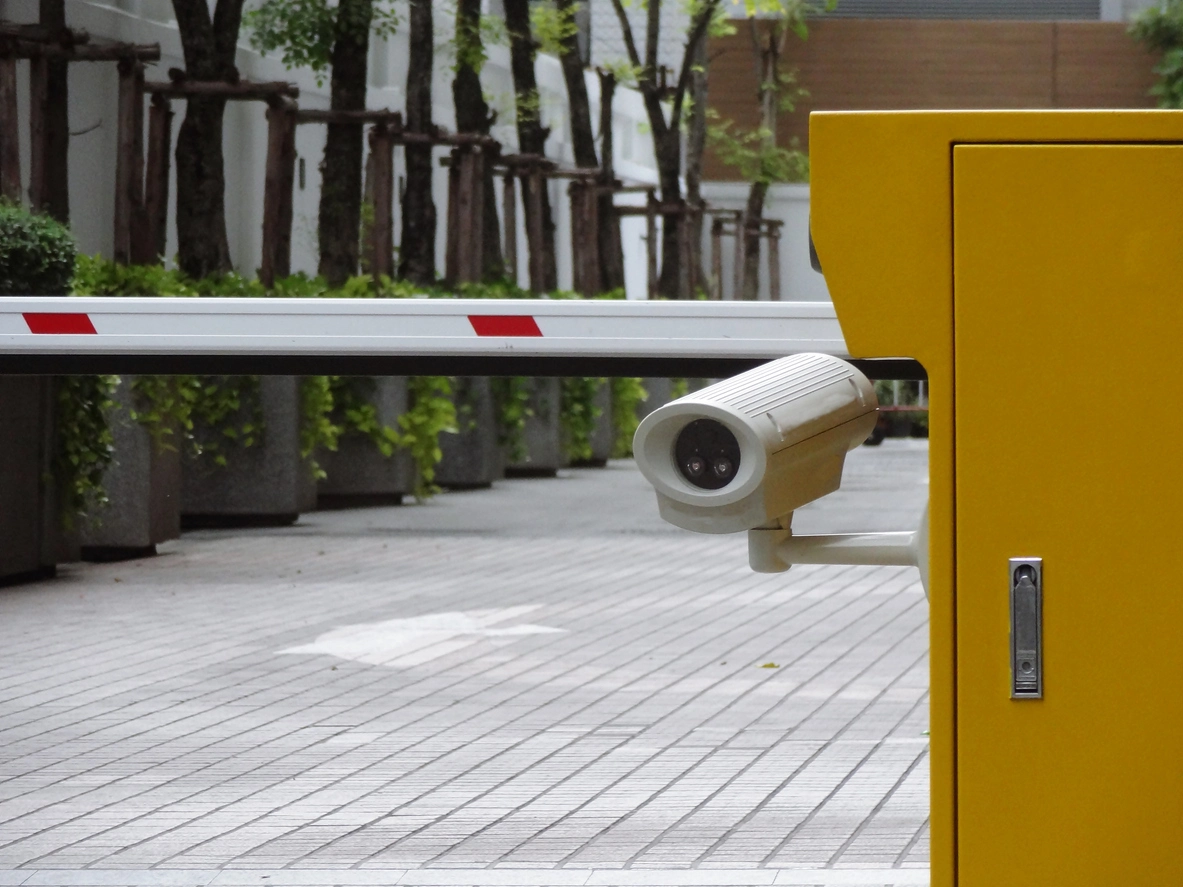 vehicle access point monitored with AI video analytics