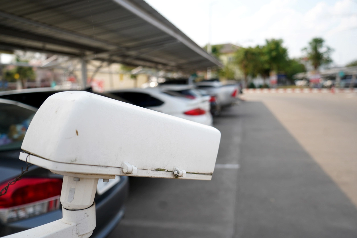 license plate recognition security camera monitoring vehicle entrance lane